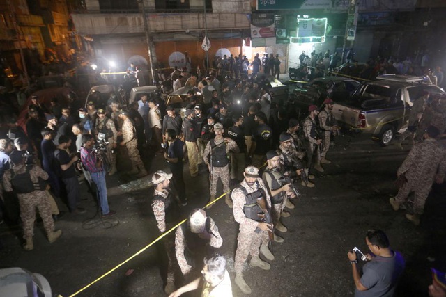 Đánh bom tại thành phố đông dân nhất Pakistan, 1 người thiệt mạng, 12 người bị thương - Ảnh 2.