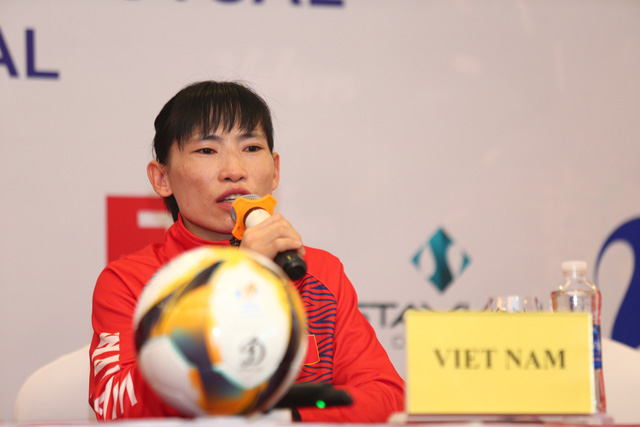 HLV Trương Quốc Tuấn: Đội tuyển Futsal Nữ Việt Nam hướng tới mục tiêu Huy chương Vàng SEA Games 31 - Ảnh 1.