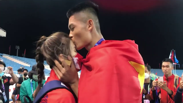 Tien Trong revealed behind the proposal with the SEA Games Gold Medal - Photo 2.