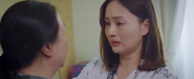 Loving the sunny day 2 - Episode 21: Shedding tears at the scene of Mrs. Nga coming to pick up Khanh - Photo 2.