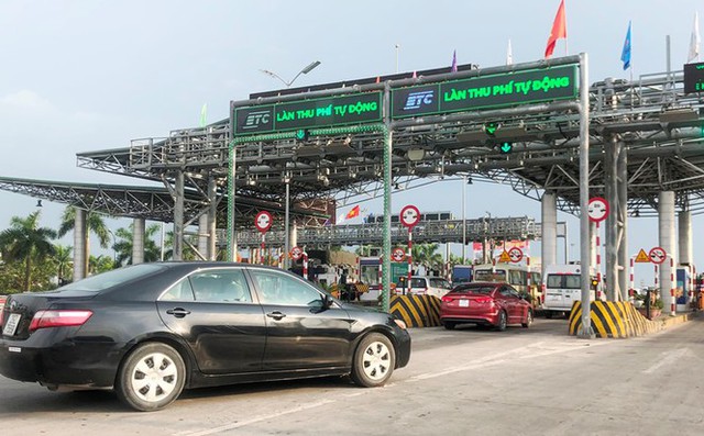 Toll collection does not stop 
