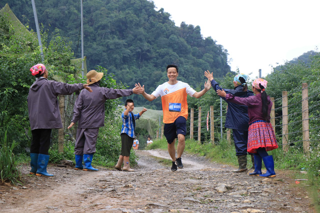 Gần 1.500 vận động viên tham gia Giải Marathon đường mòn Việt Nam 2022 - Ảnh 3.
