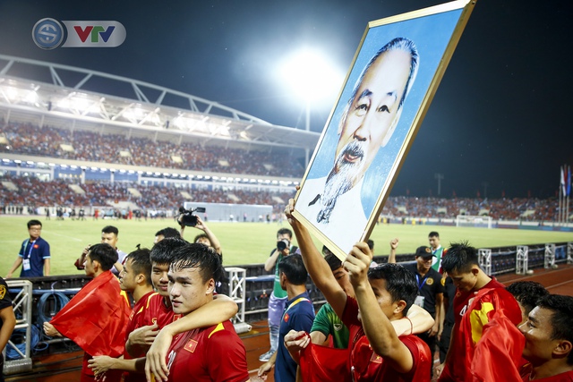 ẢNH | U23 Việt Nam và màn ăn mừng HCV SEA Games đáng nhớ - Ảnh 11.
