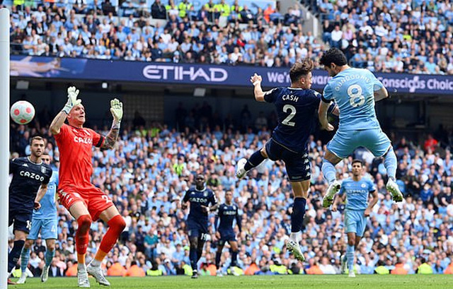 Closing the Premier League: Man City won the championship after an unbelievable upstream - Photo 1.