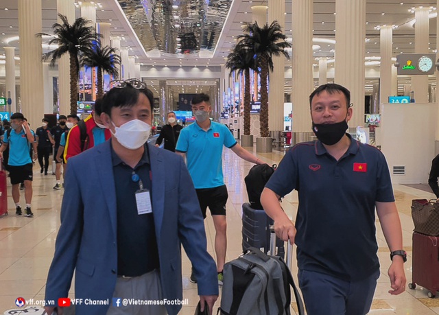 U23 Vietnam team has arrived in the UAE, ready for the training session ahead of the 2022 AFC U23 Championship - Photo 1.
