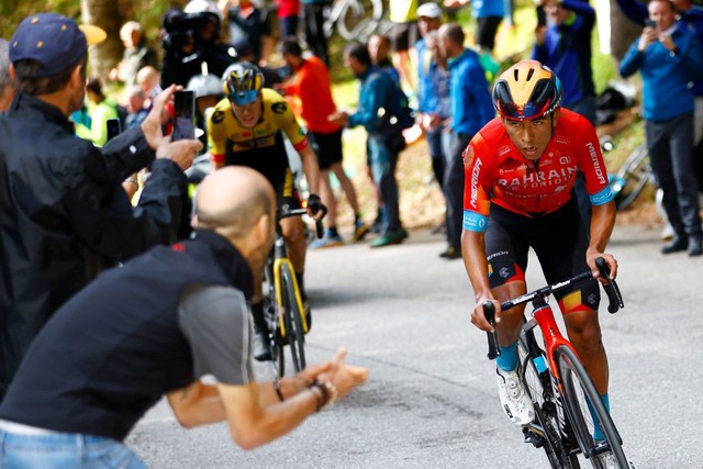 Stantiago Buitrago về nhất chặng 17 giải xe đạp Giro DItalia - Ảnh 1.