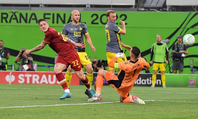 AS Roma won the Europa Conference League title - Photo 1.