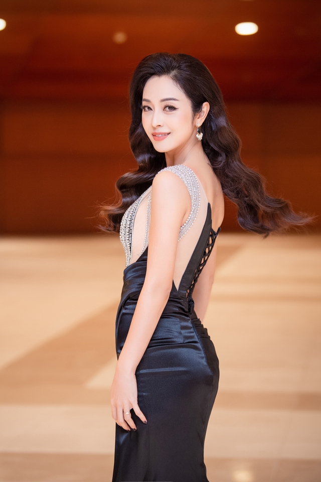 Top 6 Miss World 2021 đọ sắc cùng Hoa hậu Jennifer Phạm, Á hậu Hoàng Oanh - Ảnh 3.