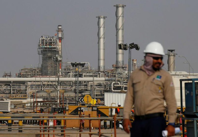 Vì sao giá dầu cao, Trung Đông vẫn thắt chặt sản lượng? - Ảnh 1.