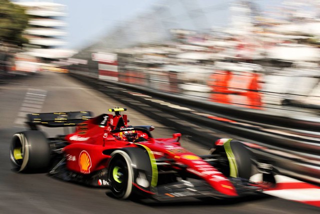 Charles Leclerc giành vị trí xuất phát đầu tiên tại GP Monaco - Ảnh 1.