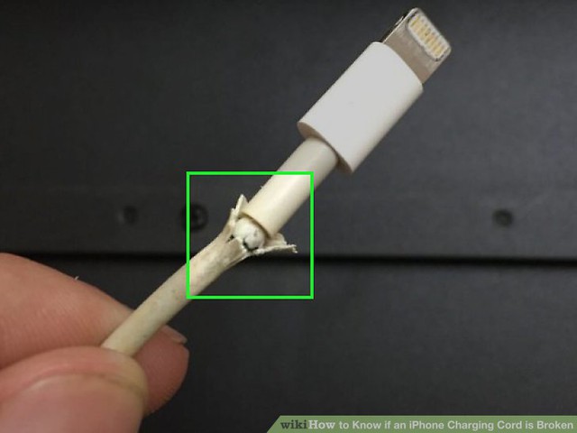 When do you need to replace your phone charger?  - Photo 1.