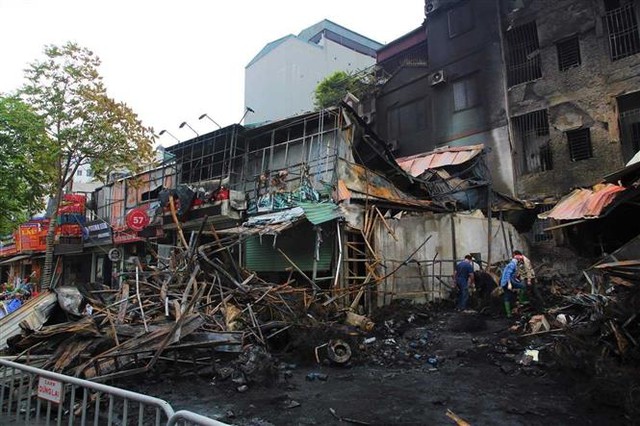 Liên tiếp nhiều vụ hỏa hoạn gây tổn thất lớn tại Hà Nội - Ảnh 3.