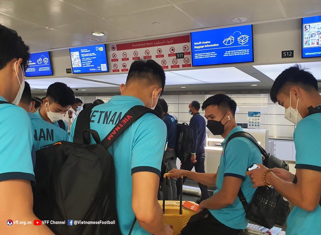 U23 Việt Nam đã có mặt tại Tashkent, sẵn sàng cho cuộc hành trình mới - Ảnh 3.