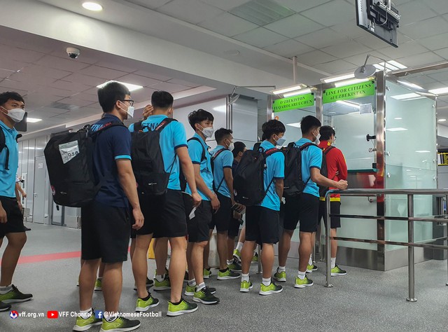 U23 Việt Nam đã có mặt tại Tashkent, sẵn sàng cho cuộc hành trình mới - Ảnh 1.