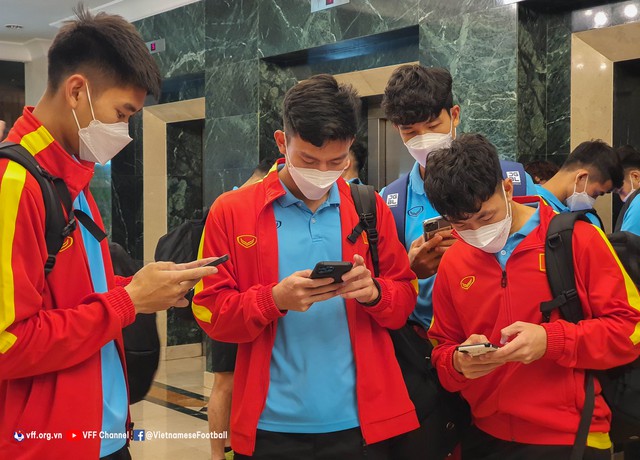 U23 Việt Nam đã có mặt tại Tashkent, sẵn sàng cho cuộc hành trình mới - Ảnh 6.