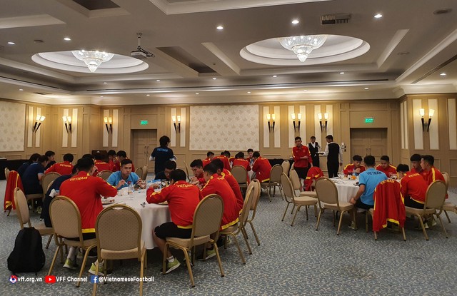 U23 Việt Nam đã có mặt tại Tashkent, sẵn sàng cho cuộc hành trình mới - Ảnh 9.