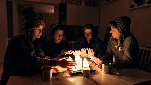 6 million households in the UK are at risk of power cuts in the winter due to lack of energy - Photo 1.