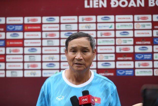 ĐT nữ Việt Nam hội quân trở lại, tập luyện chuẩn bị cho AFF Cup nữ 2022 - Ảnh 1.