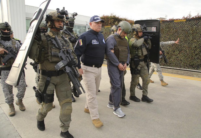 Colombia extradites drug lord 