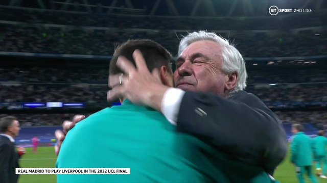Giọt nước mắt hạnh phúc của Ancelotti khi Real Madrid lội ngược dòng ngoạn mục trước Man City - Ảnh 2.