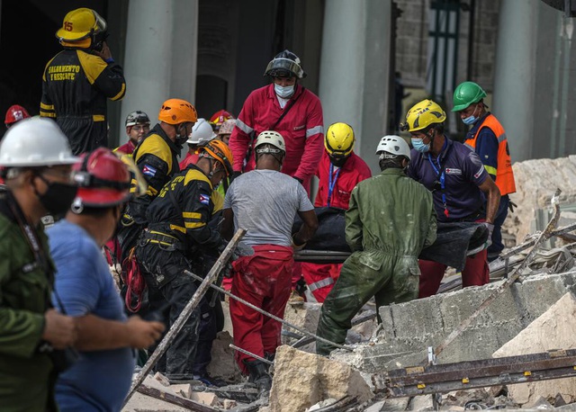 Hotel explosion in the Cuban capital: The death toll increased to 26 - Photo 10.