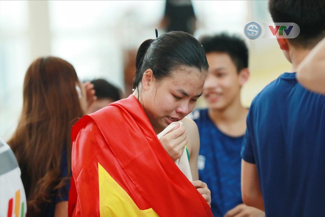 SEA Games 31 |  The Vietnamese female athlete of the diving team burst into tears after winning the silver medal - Photo 4.
