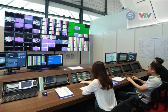 Khai trương Trung tâm Báo chí và Truyền hình Quốc tế phục vụ SEA Games - Ảnh 4.
