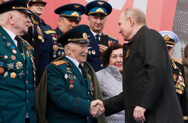 33 units with 11,000 soldiers participated in the parade on Red Square - Photo 8.