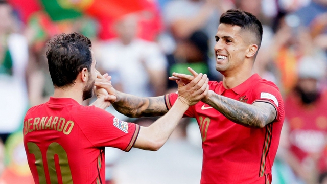 The Portuguese team consolidated the top spot in Group A2 of the UEFA Nations League - Photo 2.