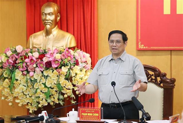 Thủ tướng: Hà Tĩnh cần phát huy tối đa nguồn lực con người - Ảnh 2.