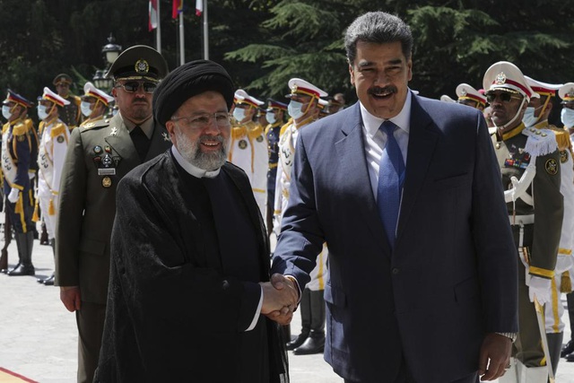 Iran và Venezuela ký thỏa thuận hợp tác kéo dài 20 năm - Ảnh 2.