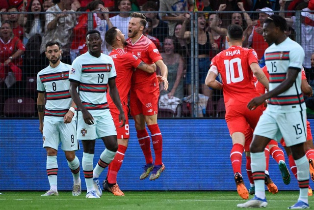 UEFA Nations League: Bồ Đào Nha thua sốc đội bét bảng - Ảnh 3.