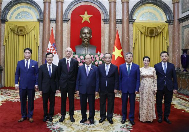 Quan hệ ngoại giao luôn là chủ đề nhạy cảm và quan trọng đối với mỗi quốc gia. Và năm 2024, đây là cơ hội để khách tham quan học hỏi về quan hệ ngoại giao Việt Nam, cùng với những nỗ lực dẫn đầu của Việt Nam trong vấn đề này.