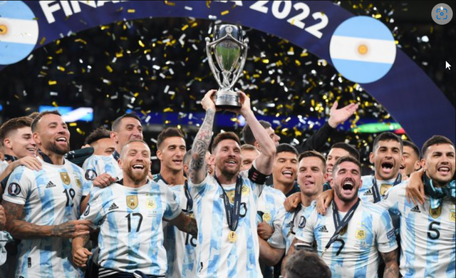 Messi đoạt danh hiệu cầu thủ xuất sắc nhất trận đấu, Argentina đè bẹp Italy để giành chức chiếc cúp Finalissima - Ảnh 6.