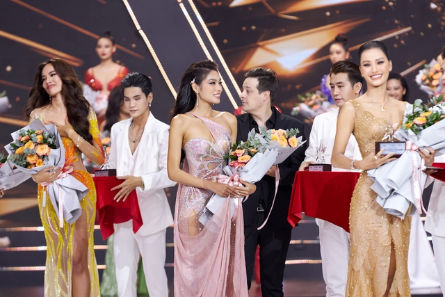 Bán kết Hoa hậu Hoàn vũ Việt Nam 2022: Lộ diện chủ nhân 10 giải thưởng phụ - Ảnh 6.