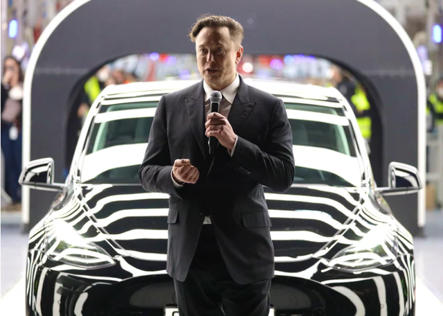 Tỷ phú Elon Musk muốn cắt giảm 10% nhân sự tại Tesla - Ảnh 1.