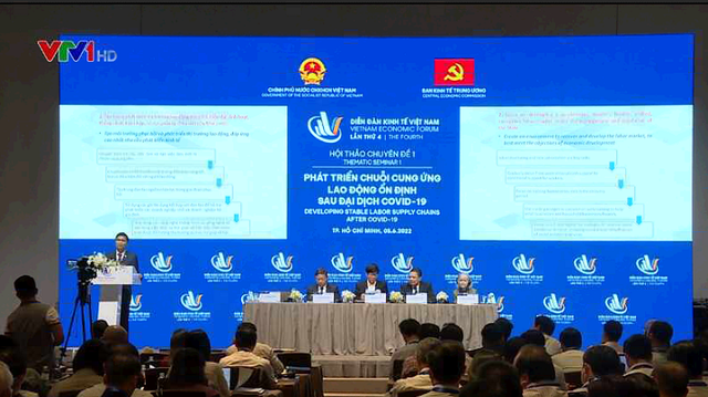 The 4th Vietnam Economic Forum: Building an independent and self-reliant economy - Photo 1.
