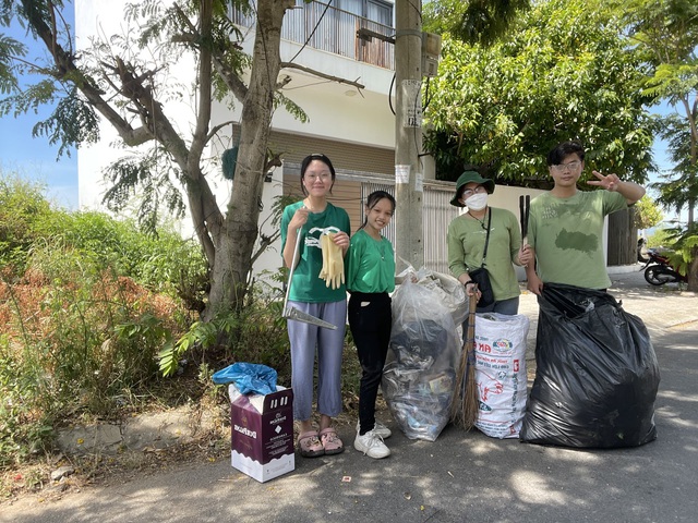 Vietnam Clean-up day: Join hands for a greener and cleaner Vietnam - Photo 4.
