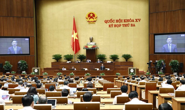 The National Assembly member proposed to prioritize the allocation of capital sources for the Ho Chi Minh road project - Photo 1.