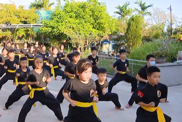 Võ sư là những người thầy có chất lượng cao trong võ thuật, chúng tôi sẵn sàng giới thiệu cho bạn hình ảnh tuyệt vời về môn võ cổ truyền của Việt Nam.