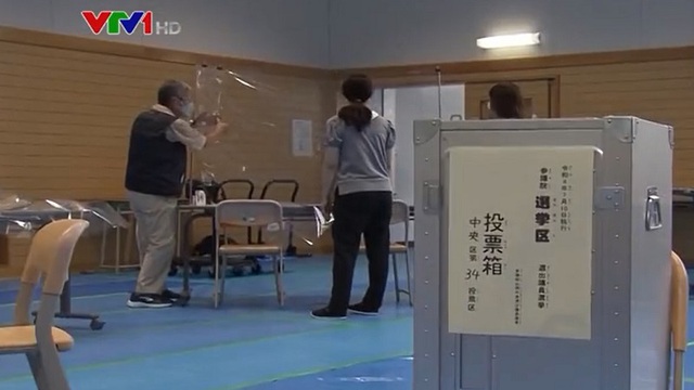 Nhật Bản tổ chức bầu cử Thượng viện trong bối cảnh an ninh thắt chặt - Ảnh 1.