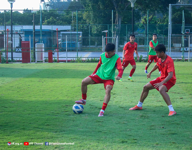 Trút bỏ tâm lý nặng nề, U19 Việt Nam hướng đến trận tranh hạng Ba tại Giải U19 Đông Nam Á 2022 - Ảnh 18.