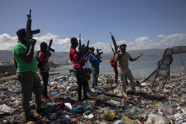 Liên Hợp Quốc kêu gọi ngừng cung cấp vũ khí cho các băng nhóm Haiti - Ảnh 1.