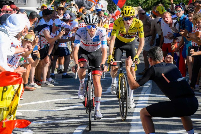 Mads Pedersen về nhất chặng 13 Tour de France, áo vàng chưa đổi chủ - Ảnh 3.