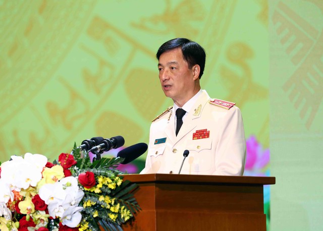 Thủ tướng trao tặng Huân chương Hồ Chí Minh cho lực lượng Cảnh sát nhân dân - Ảnh 2.