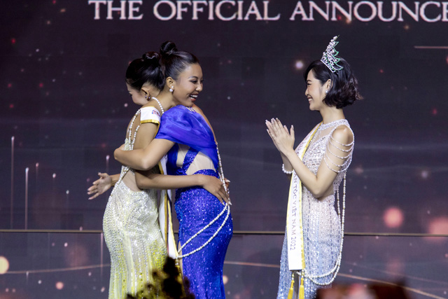 Tân Hoa hậu Nông Thúy Hằng không được cử đi thi Miss Earth 2022 - Ảnh 1.