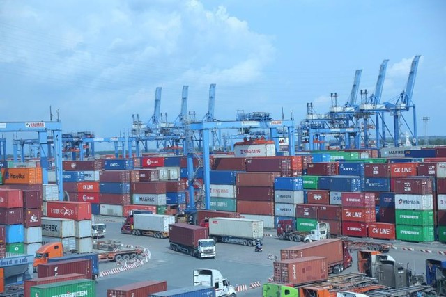 TP Hồ Chí Minh giảm phí cảng biển từ 1/8 - Ảnh 1.