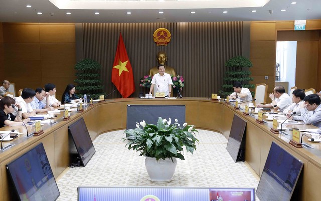 Phó Thủ tướng Lê Minh Khái: Tháo gỡ từng nút thắt, thúc đẩy giải ngân vốn đầu tư công - Ảnh 1.