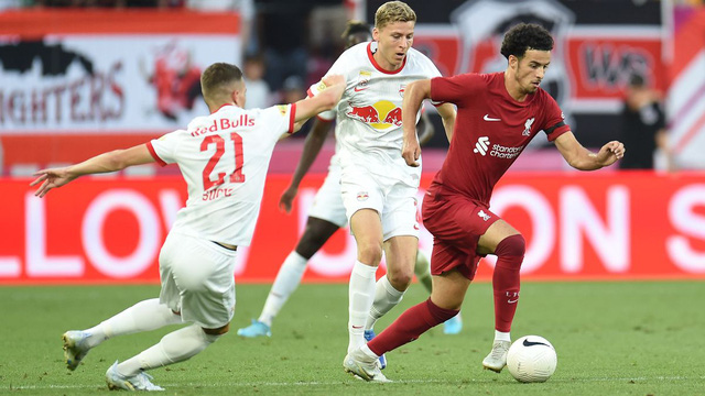 RB Salzburg giành chiến thắng trong trận giao hữu với Liverpool - Ảnh 1.