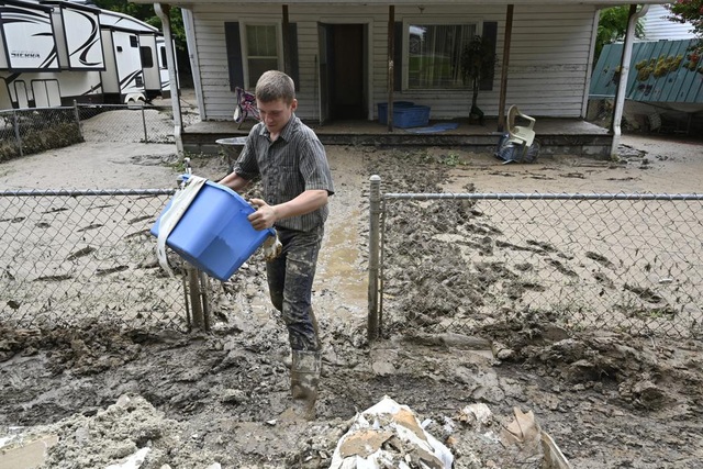 Số nạn nhân tử vong trong trận lũ lụt nghiêm trọng ở Kentucky tăng lên 25 người - Ảnh 4.
